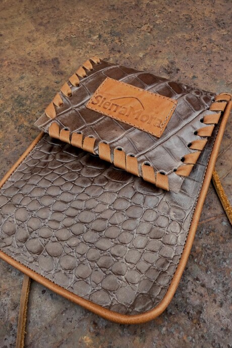 Cel Bag Crocco Chocolate