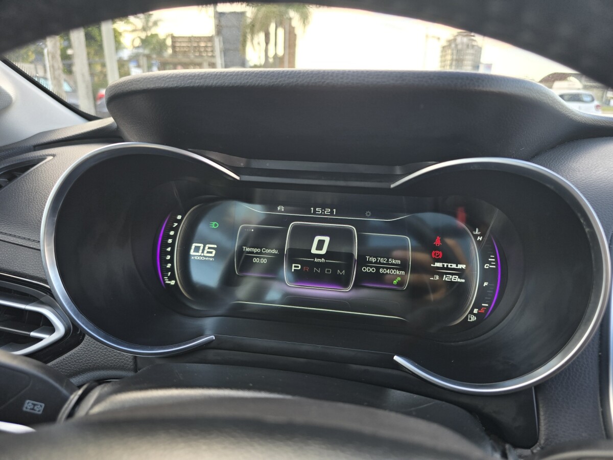 Jetour X70 Luxury 2023 EXCELENTE ESTADO! | Permuta/ Financia Jetour X70 Luxury 2023 EXCELENTE ESTADO! | Permuta/ Financia