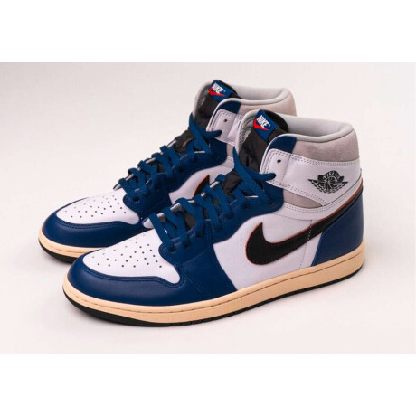 Championes Air Jordan 1 Retro High Og de Hombre blanco