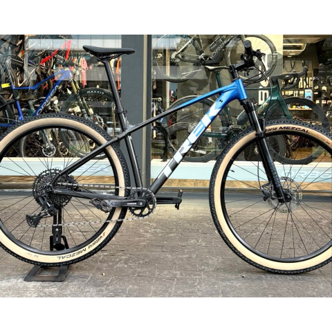 TREK MARLIN 8 TREK MARLIN 8
