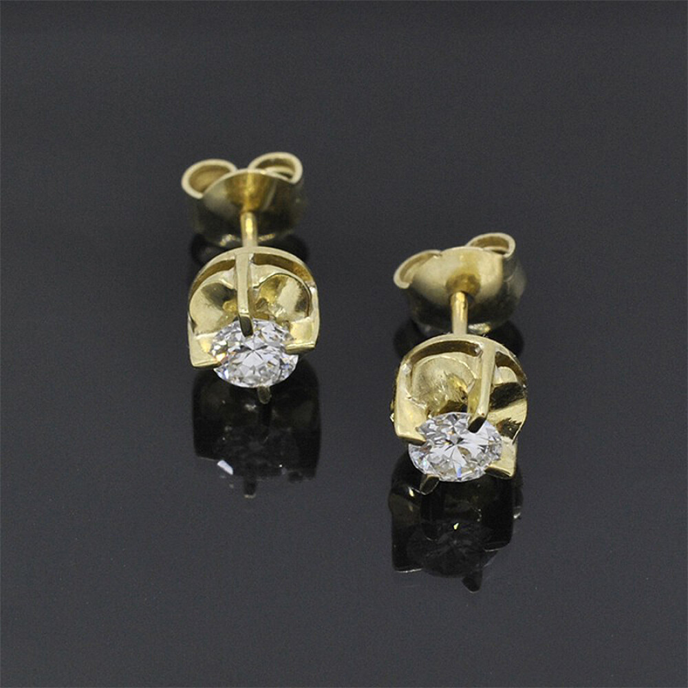 Caravanas En Oro 18K Con Brillante Caravanas En Oro 18K Con Brillante