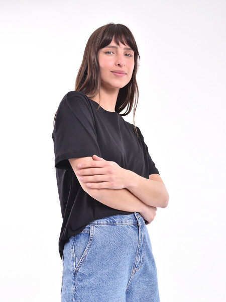 REMERA HESTIA NEGRO