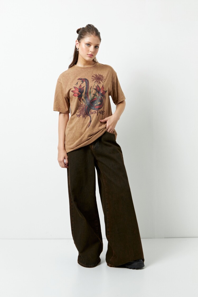 REMERA RURA Marrón Corteza