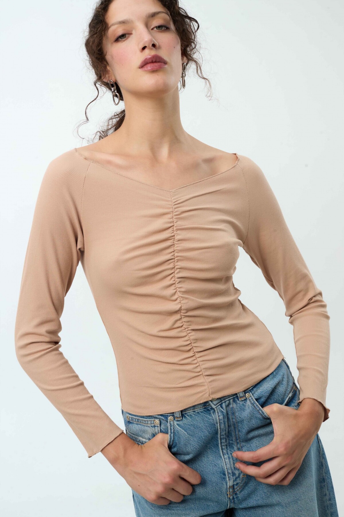 Remera Remus Tostado