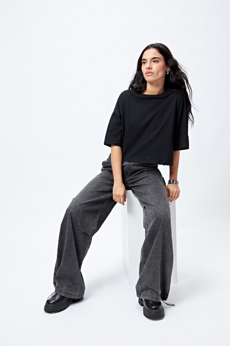 REMERA LETSI Negro