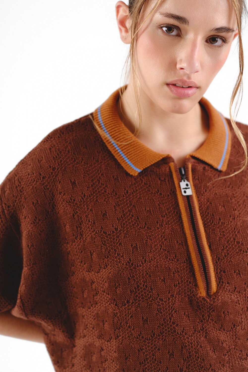 Remera Trébol Chocolate