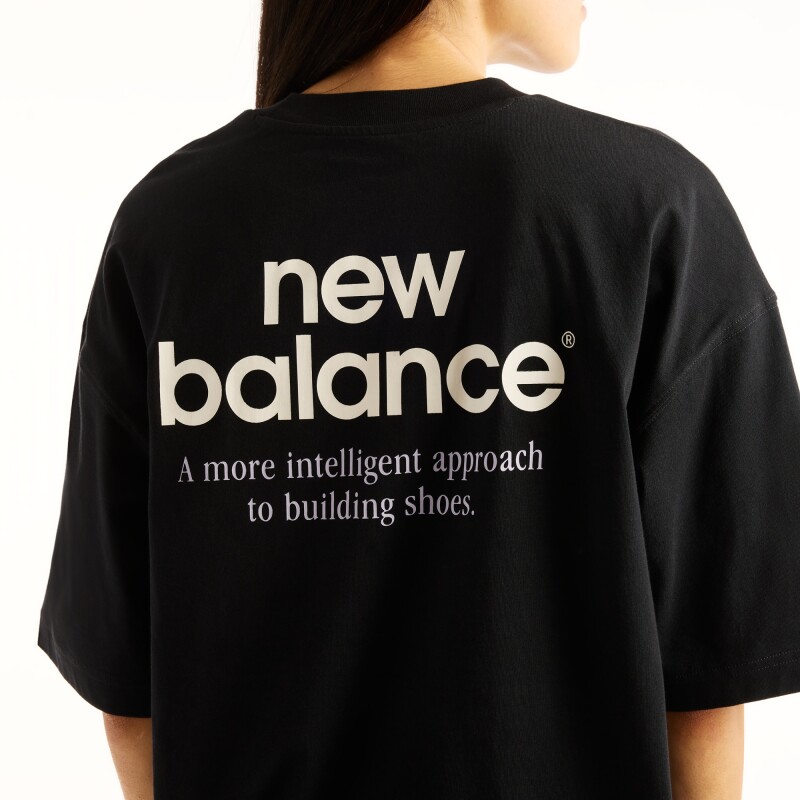 Remera New Balance de Dama - Intelligent - WT62N59VBK BLACK