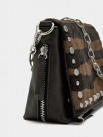 Bolso De Hombro Detalles De Piel Y Tachuelas marron