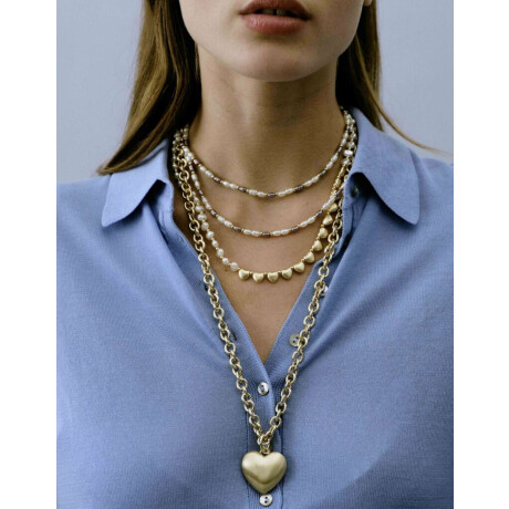 Collar Corto Perlas Y Corazones Dorado