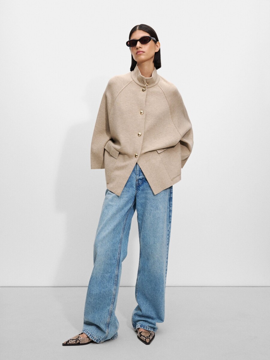 Poncho De Punto De Cuello Alto camel