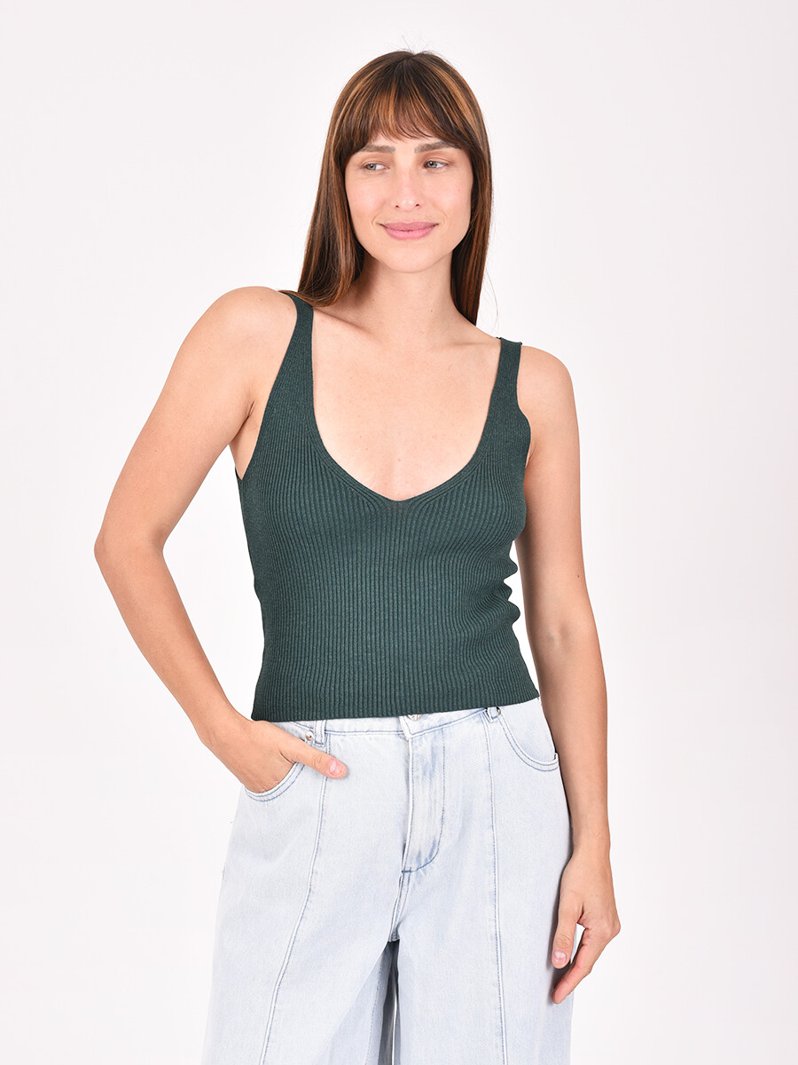 MUSCULOSA ABRIL - VERDE OSCURO 