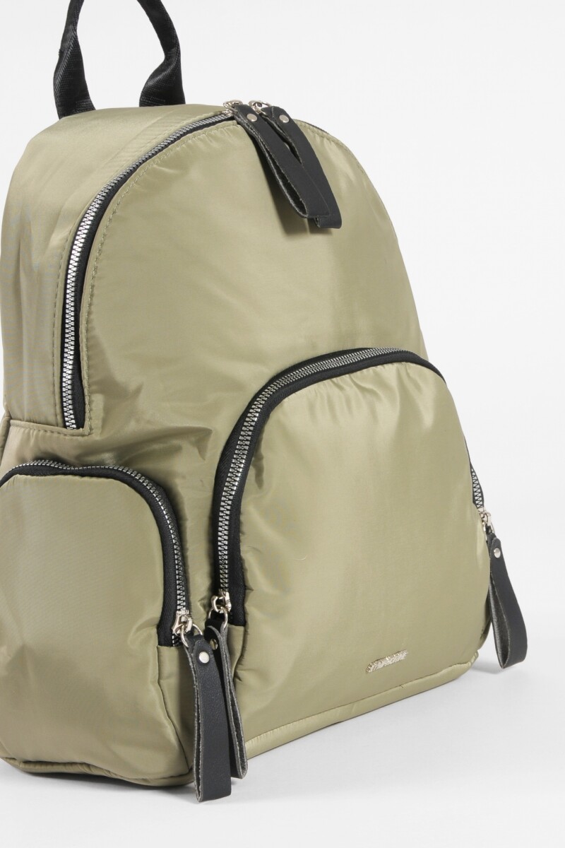 Mochila multi cierres verde