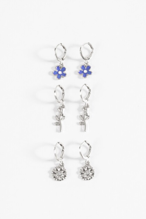Set de caravanas floral plateado
