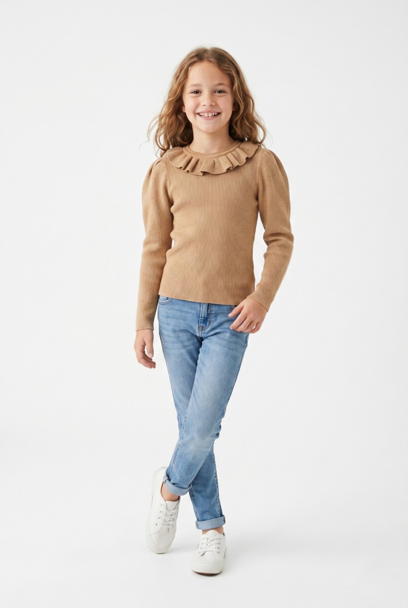 Sweater con volado - Tostado 