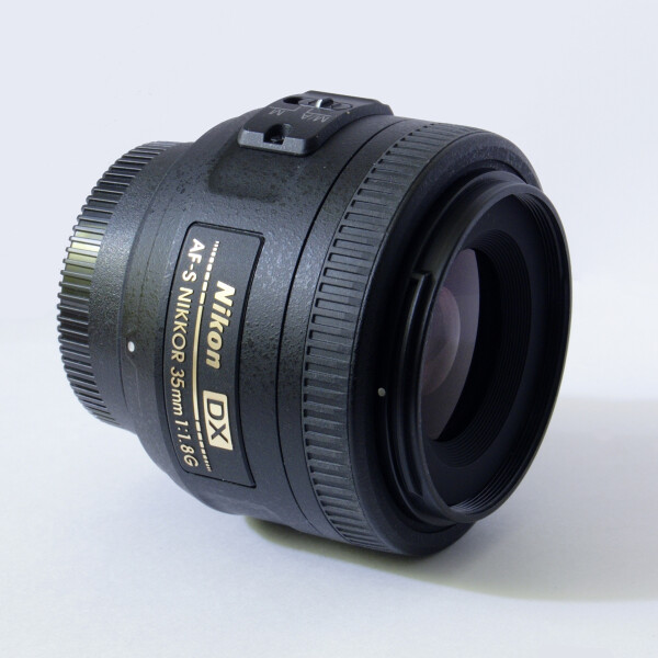Lente Nikon Nikkor Af-s Dx 35mm LENTE NIKON NIKKOR AF-S DX 35MM f/1.8G