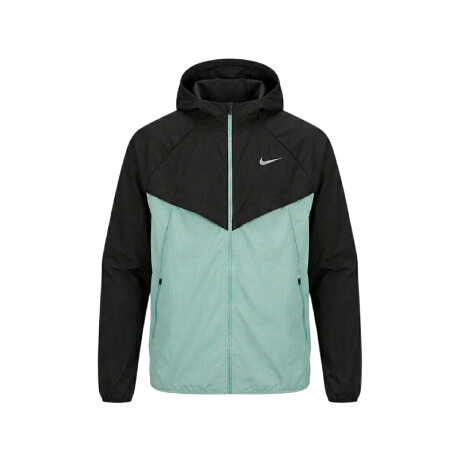 CAMPERA NIKE STRIDE Black