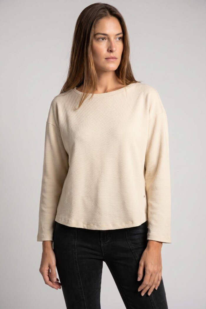 Sweater Arena
