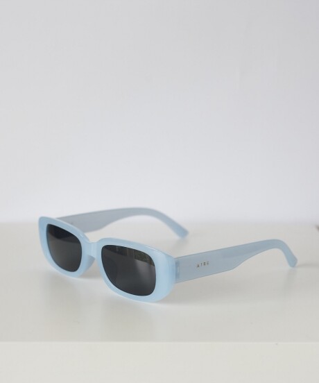 DIANA SUNNIES SKY BLUE