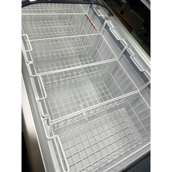 Isla Refrigerada Vidrio Curvo 545 lts Kuma Isla Refrigerada Vidrio Curvo 545 lts Kuma