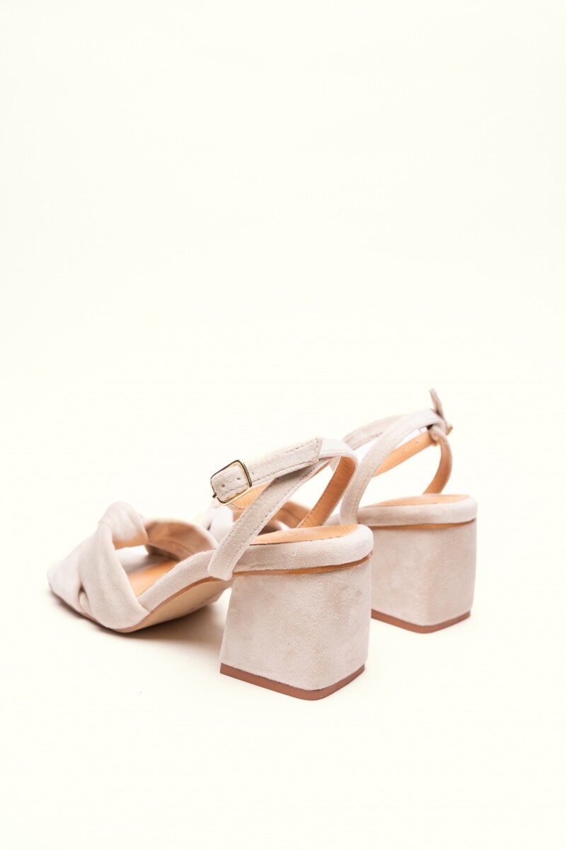 SANDALIA MANU Crema