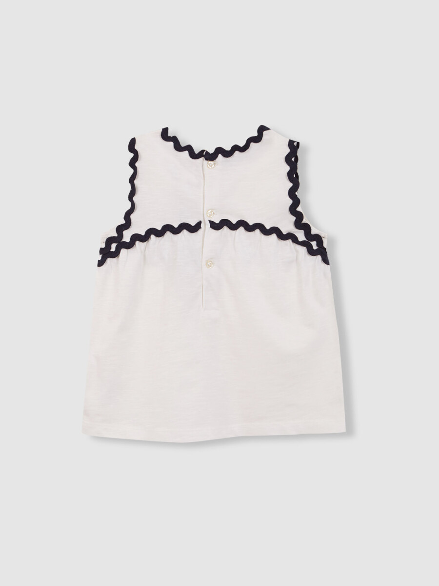 Camiseta Con Detalle De Ondas A Contraste Blanco
