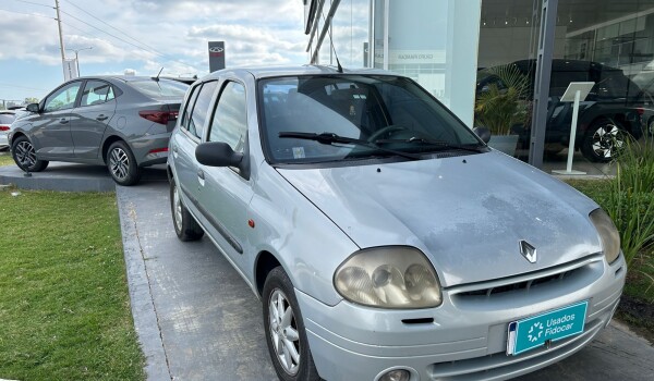 Renault Clio RT 1.6 - 2000 Renault Clio RT 1.6 - 2000