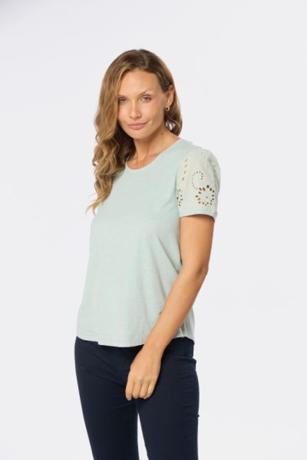 REMERA BRODERIE LISA Verde