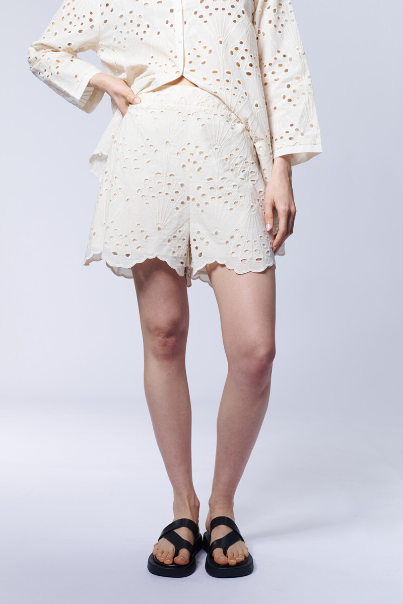 Short broderie Crudo