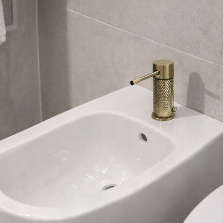 GRIFERIA BIDET CON TRANSFERENCIA LABRADO EN ORO CEPILLADO - SERIE SIGNATURE DORADO-BRUSHED GOLD