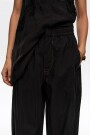 JOGGER FRUNCIDO Negro