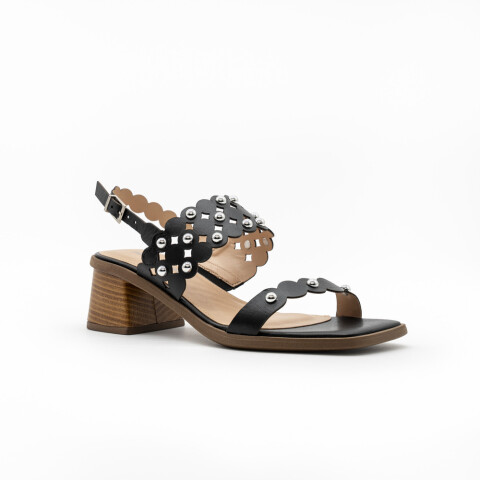 Sandalia CUERO CONHAQUE PRETO