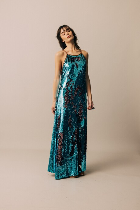 Using Dress Turquesa