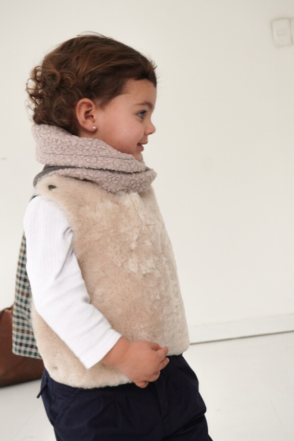 Mini Neck Gurí Gris / Topo
