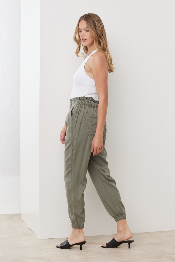 Jogger Botones OLIVA