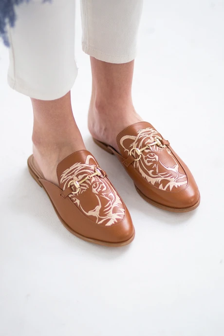 Zapato Phi Phi Camel