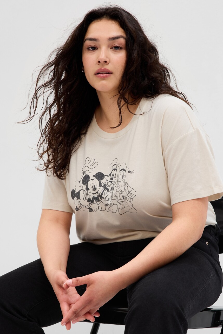 Remera Gráfico Mickey Y Minnie Mujer Beach Pebble