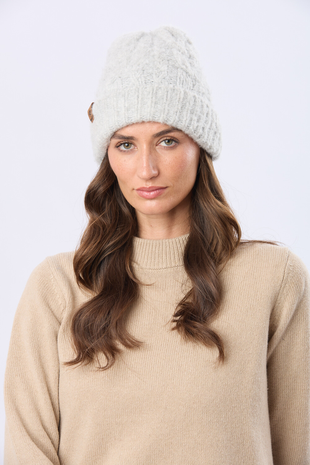 GORRO TEJIDO Gris Claro