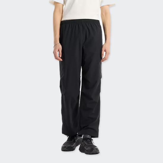 Pantalón New Balance Ripstop Cargo Negro