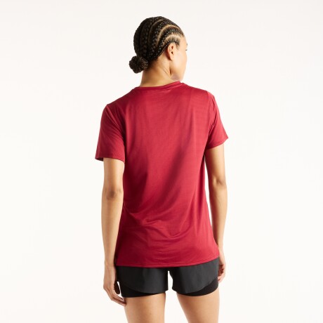 Remera Running New Balance de Dama Essentials WT41222PDR RED