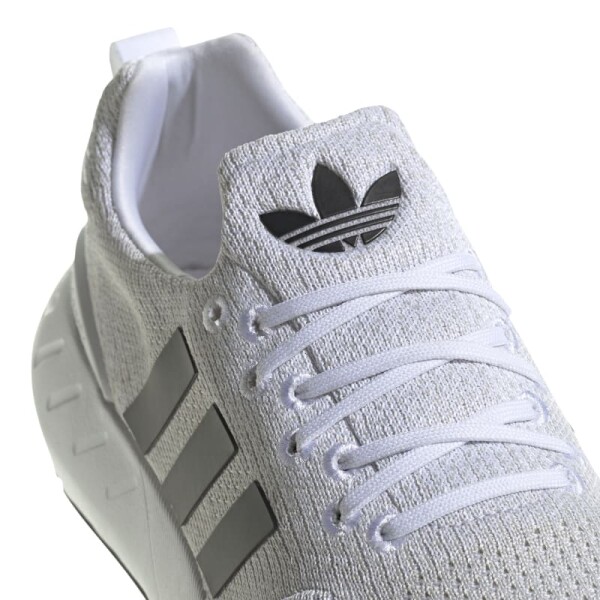 Championes Adidas Swift Run 22 Gris