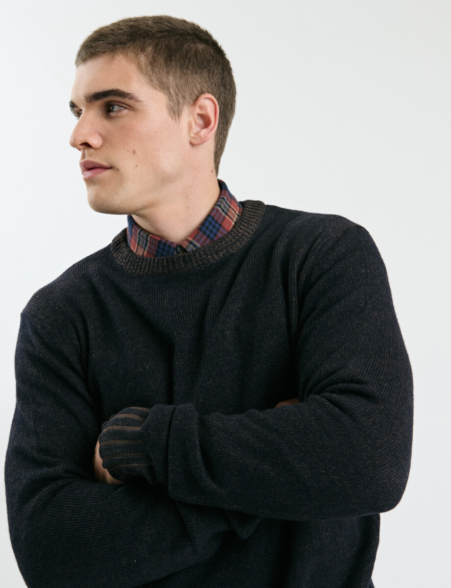 470586 SWEATER FERAUD Azul Oscuro