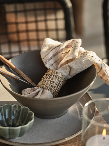 Plato FERDUS Ø27cm porcelana gris Plato FERDUS Ø27cm porcelana gris