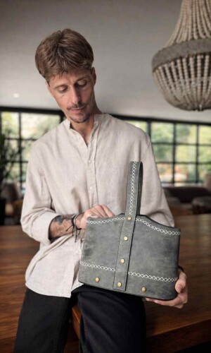 POSATERMO BUTAN C/COSTURA ARTESANAL HUMO