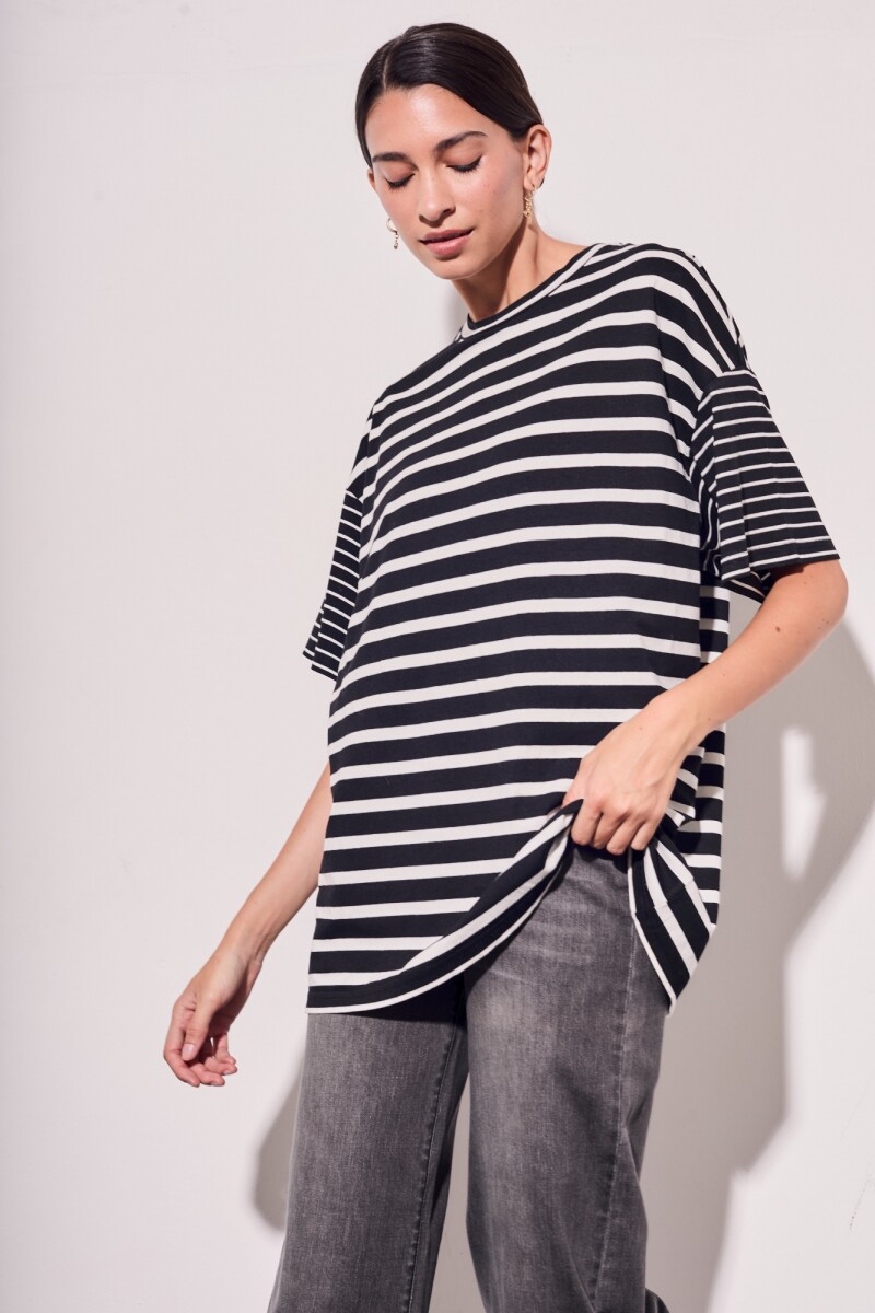 Remera Rayada Negro