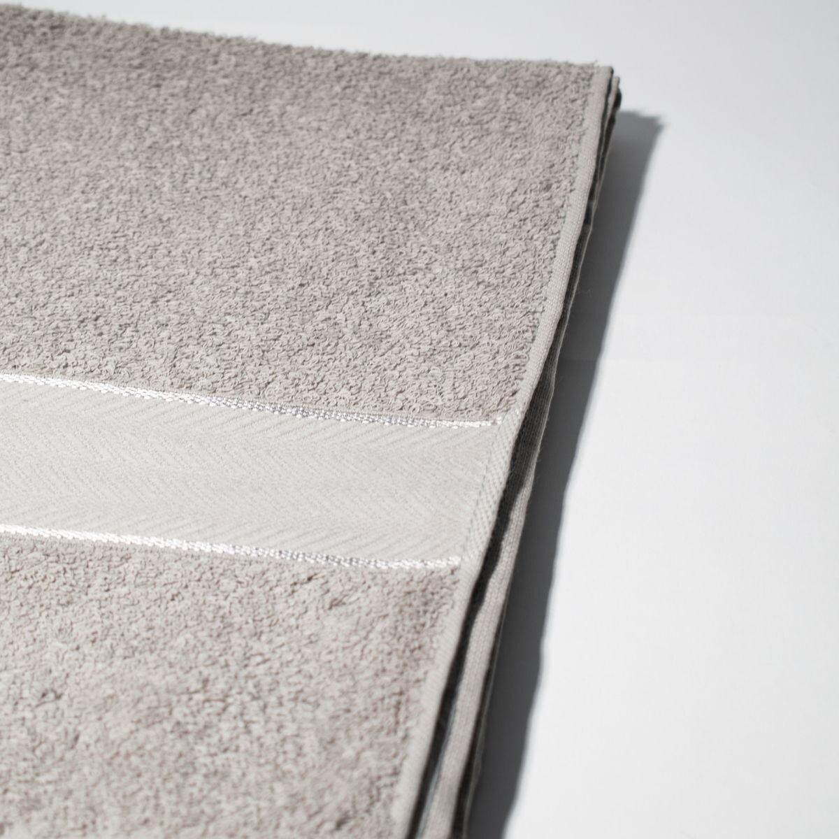 TOALLA DE BAÑO 70X140 - GRIS 