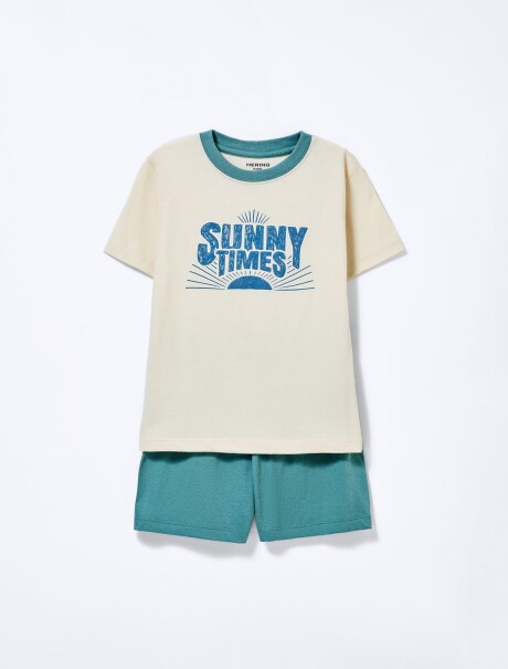 PIJAMA DE NIÑO CON ESTAMPA Y BERMUDA MULTICOLOR