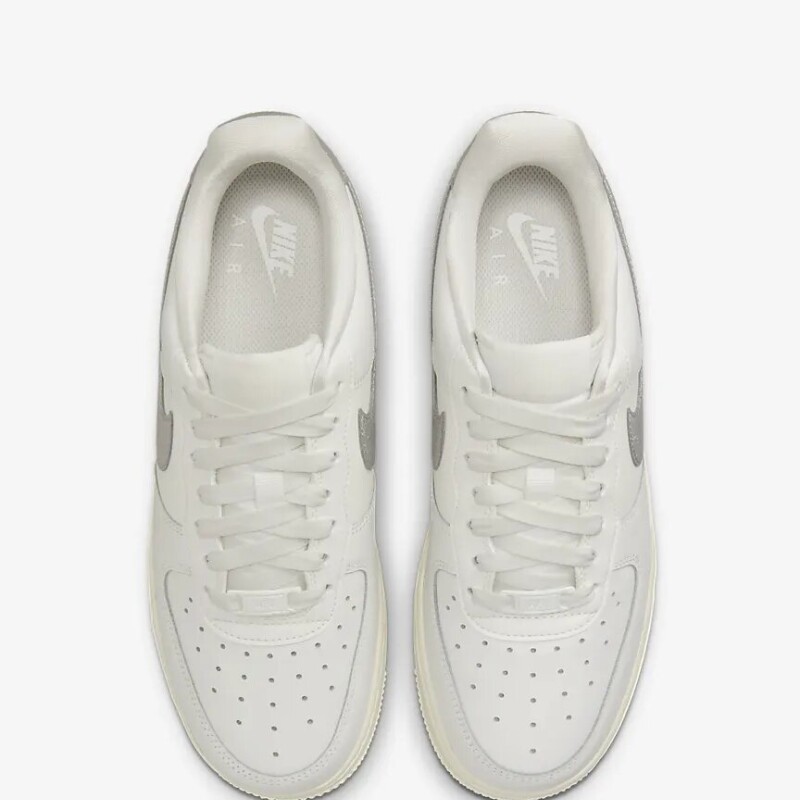 NIKE AIR FORCE 1 '07 NIKE AIR FORCE 1 '07