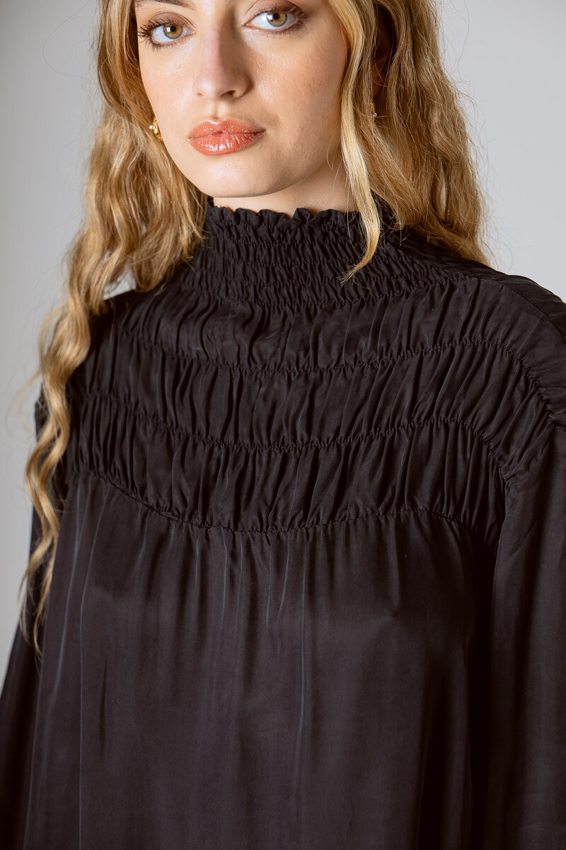 Runa Black