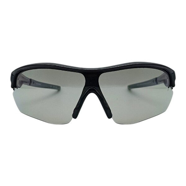 MO002821 negrocombinado