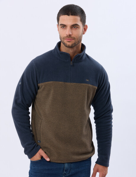 BUZO MEDIO CIERRE TEXTURADO Beige